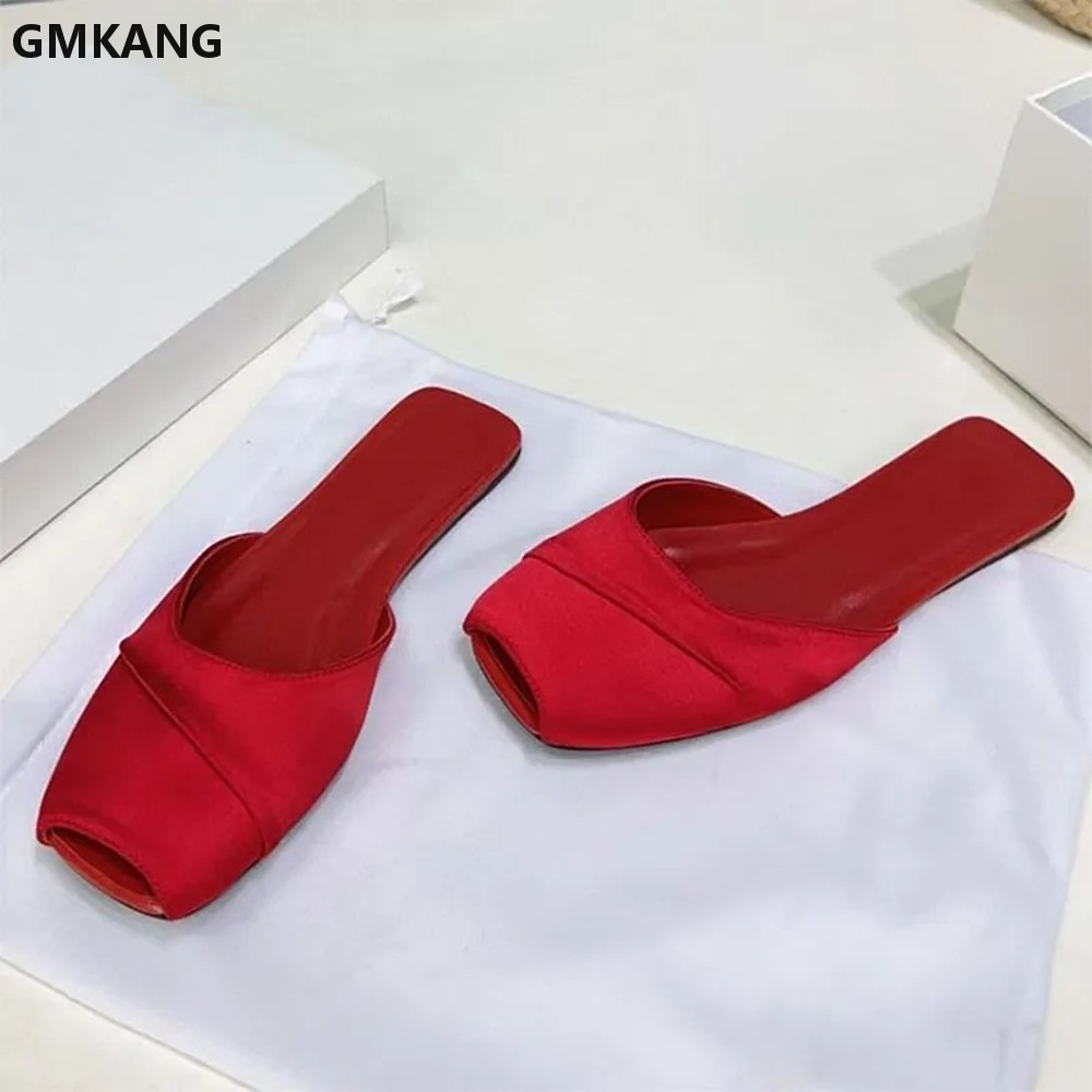 جي إم كانغ صندل نسائي مسطح من  - مراجعة Slip Dress Satin وسعره