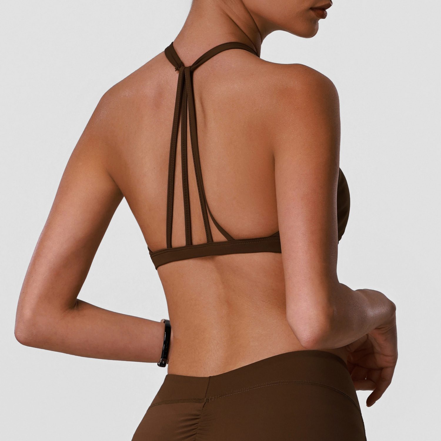 ملابس داخلية رياضية ناعمة للنس - مراجعة Sports Bra High Impact وسعره